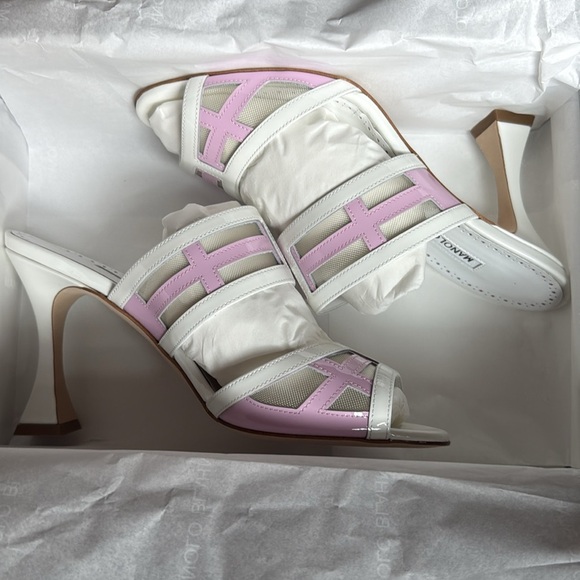 Manolo Blahnik Women Two-Tone Leather And Mesh Avespamu Mules - Picture 4 of 6